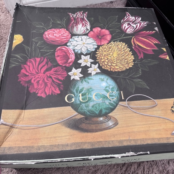 Gucci handbag w original box - Picture 9 of 12